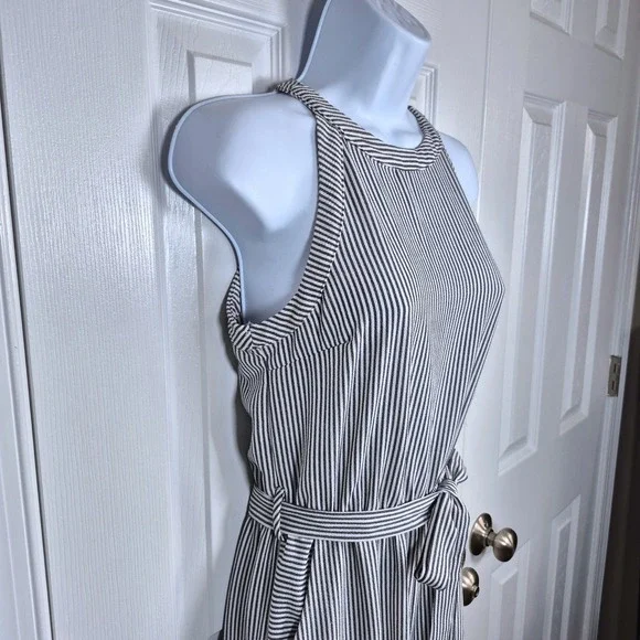 Monteau white gray pinstripe halter top wide leg‎ jumpsuit womens small - Picture 5 of 12